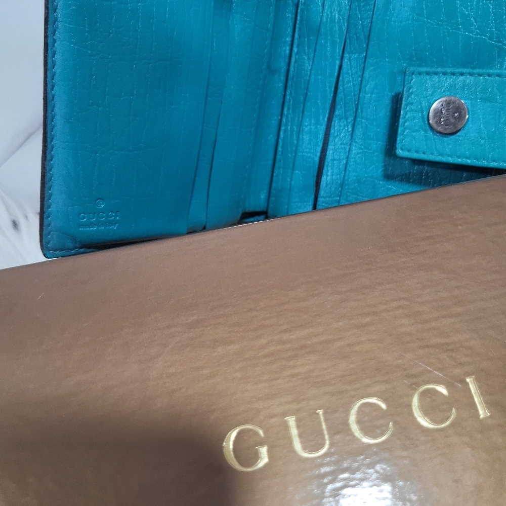 Authentic Full Inclusion Gucci Compact Wallet - image 6